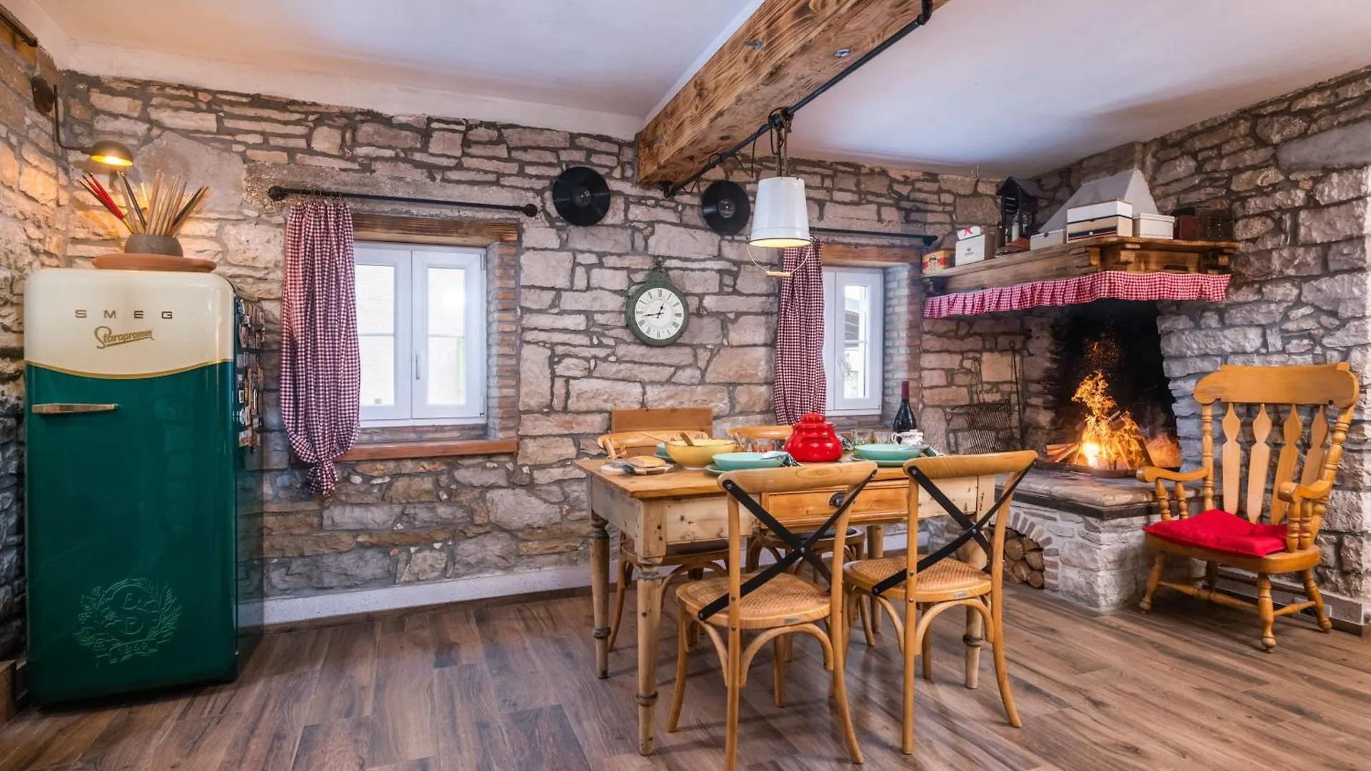 Marčana Rustic Cozy House Pupy Mit Private Pool Und Kinoヴィラ 別荘