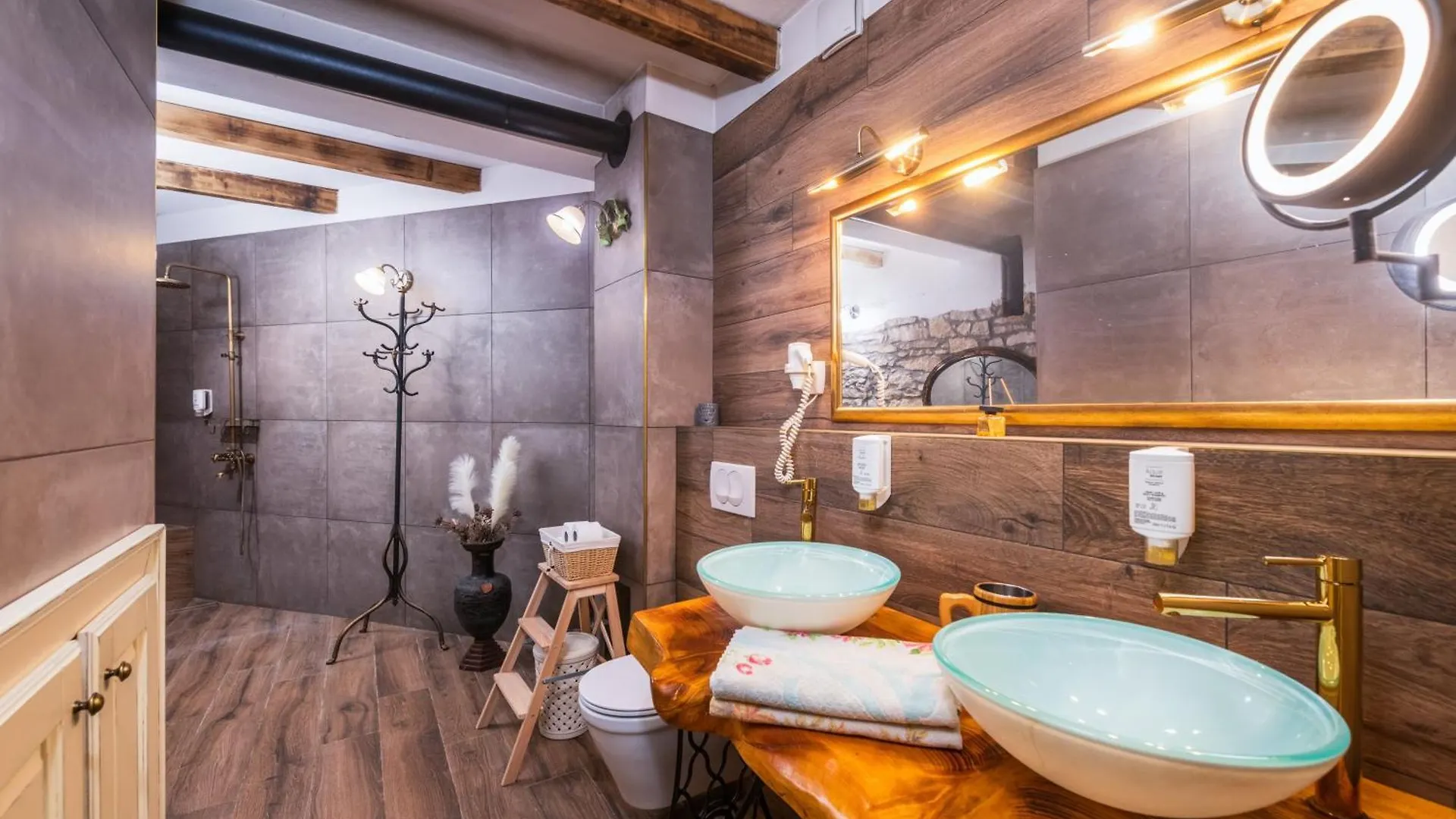 Marčana Rustic Cozy House Pupy Mit Private Pool Und Kinoヴィラ 別荘